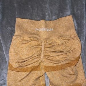 ORANGE CONTOUR SCRUNCH BUTT BIKER SHORTS SIZE S